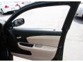 Black - 200 Limited Sedan Photo No. 16