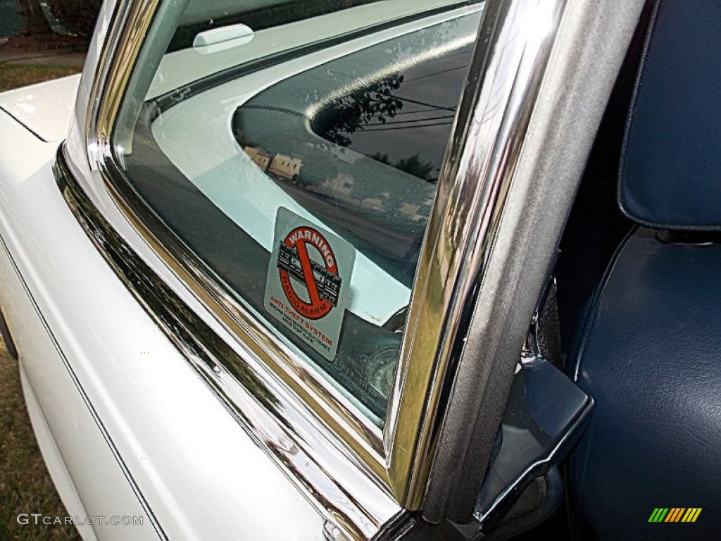 1989 SL Class 560 SL Roadster - Arctic White / Blue photo #21