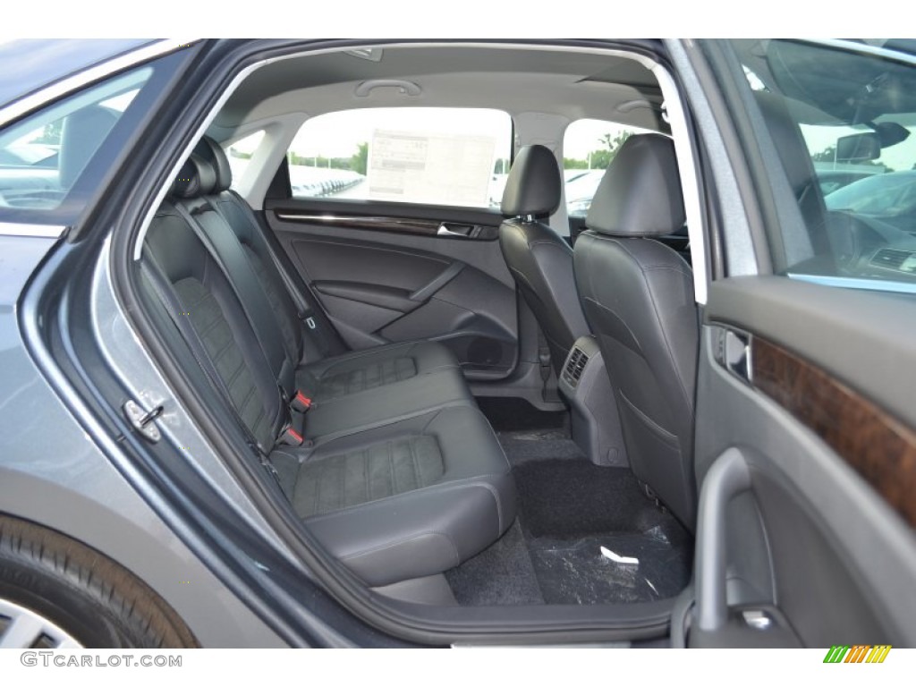 Titan Black Interior 2014 Volkswagen Passat TDI SEL Premium Photo #85233953