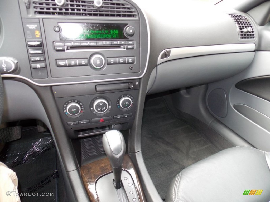 2007 Saab 9-3 2.0T Convertible Controls Photos
