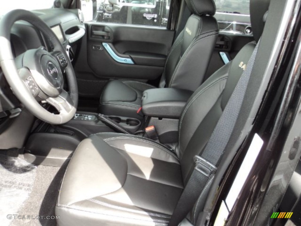 2014 Jeep Wrangler Unlimited Sahara 4x4 Front Seat Photo #85237046
