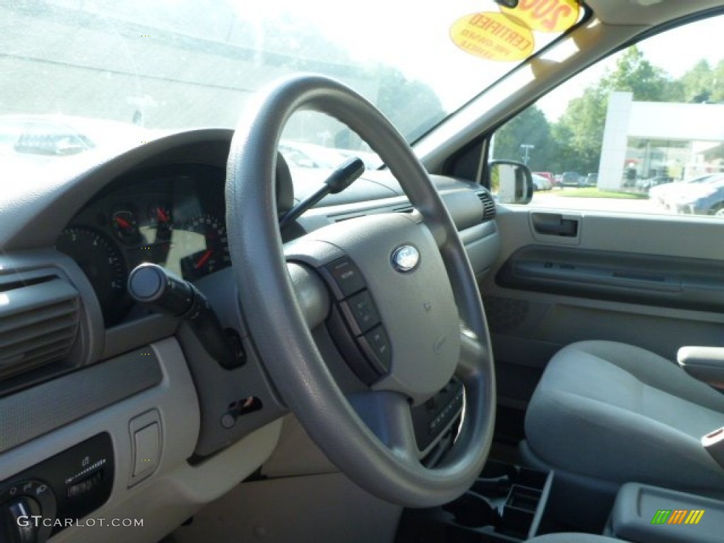 2004 Freestar SES - Arizona Beige Metallic / Flint Grey photo #17