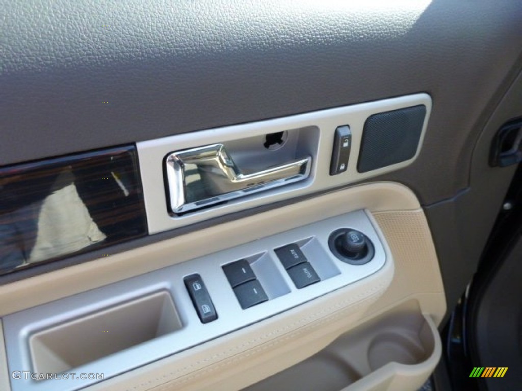 2008 MKX AWD - Black Clearcoat / Light Camel photo #14