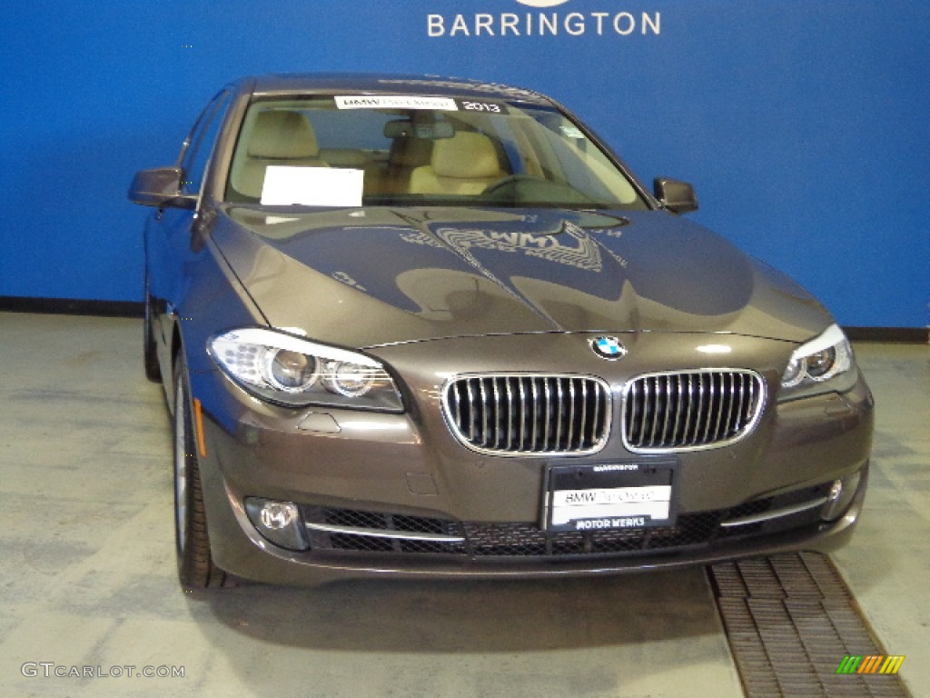 2013 5 Series 535i xDrive Sedan - Mojave Metallic / Venetian Beige photo #1