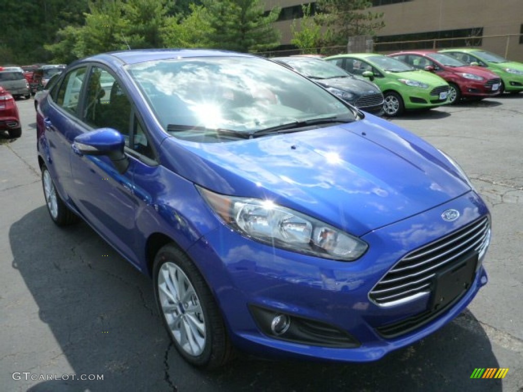 2014 Fiesta SE Sedan - Performance Blue / Charcoal Black photo #1