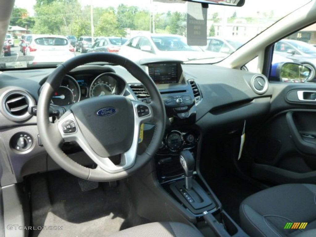 2014 Fiesta SE Sedan - Performance Blue / Charcoal Black photo #10