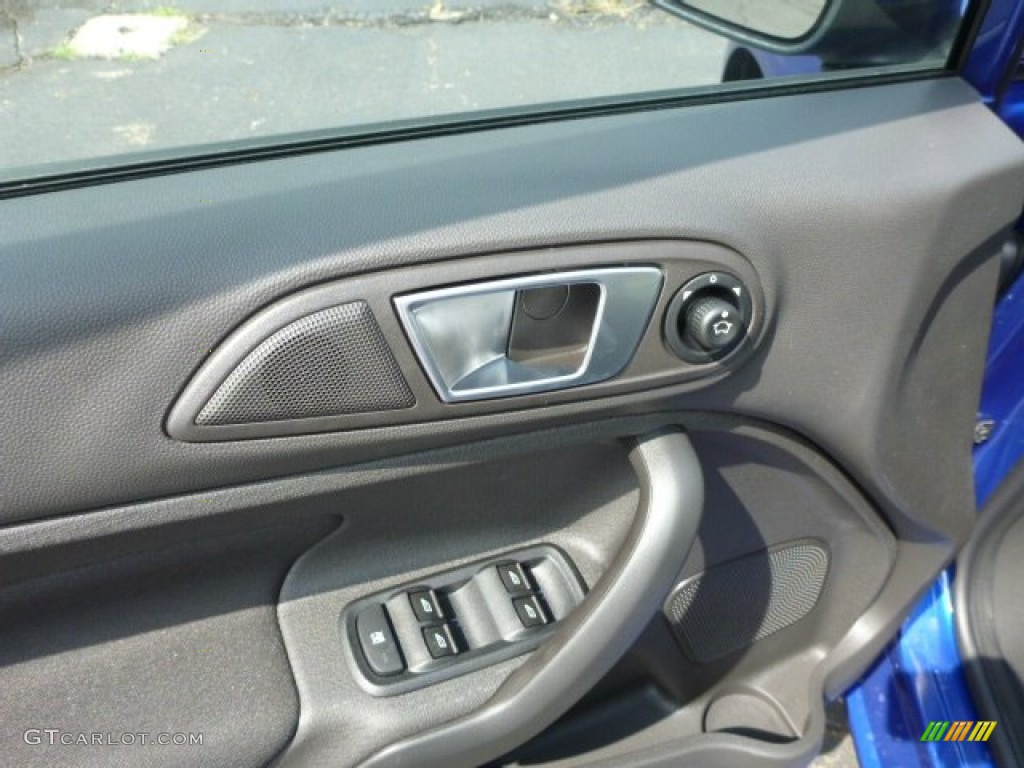 2014 Fiesta SE Sedan - Performance Blue / Charcoal Black photo #11