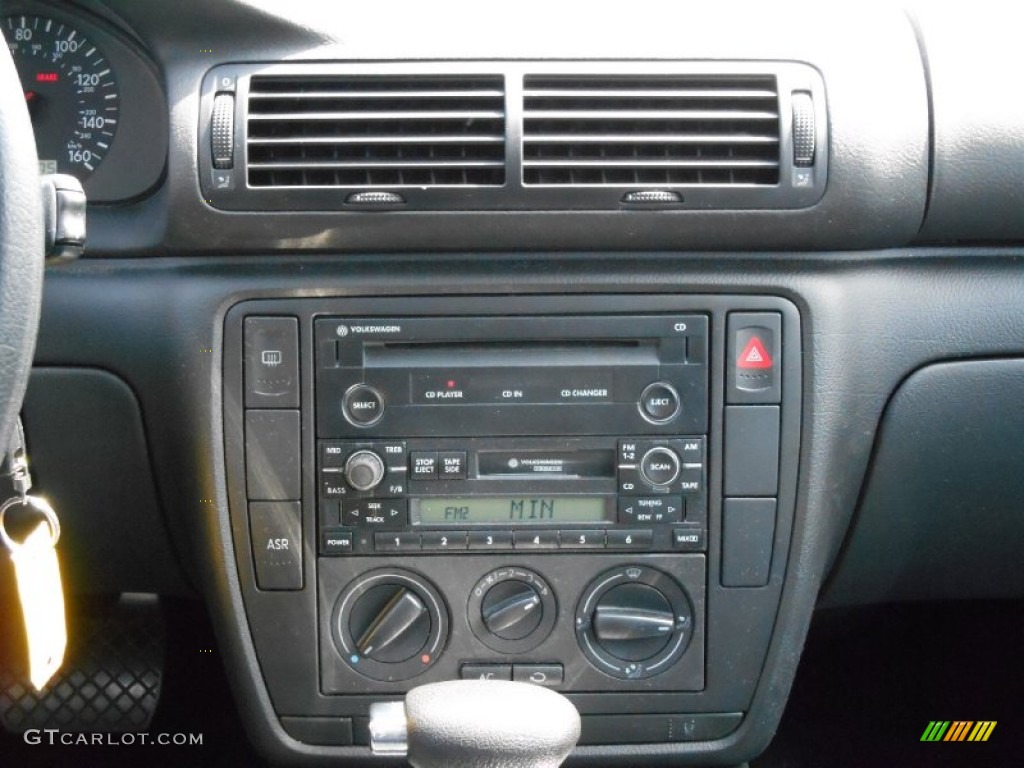 2001 Passat GLS Sedan - Blue Anthracite Pearl / Black photo #10