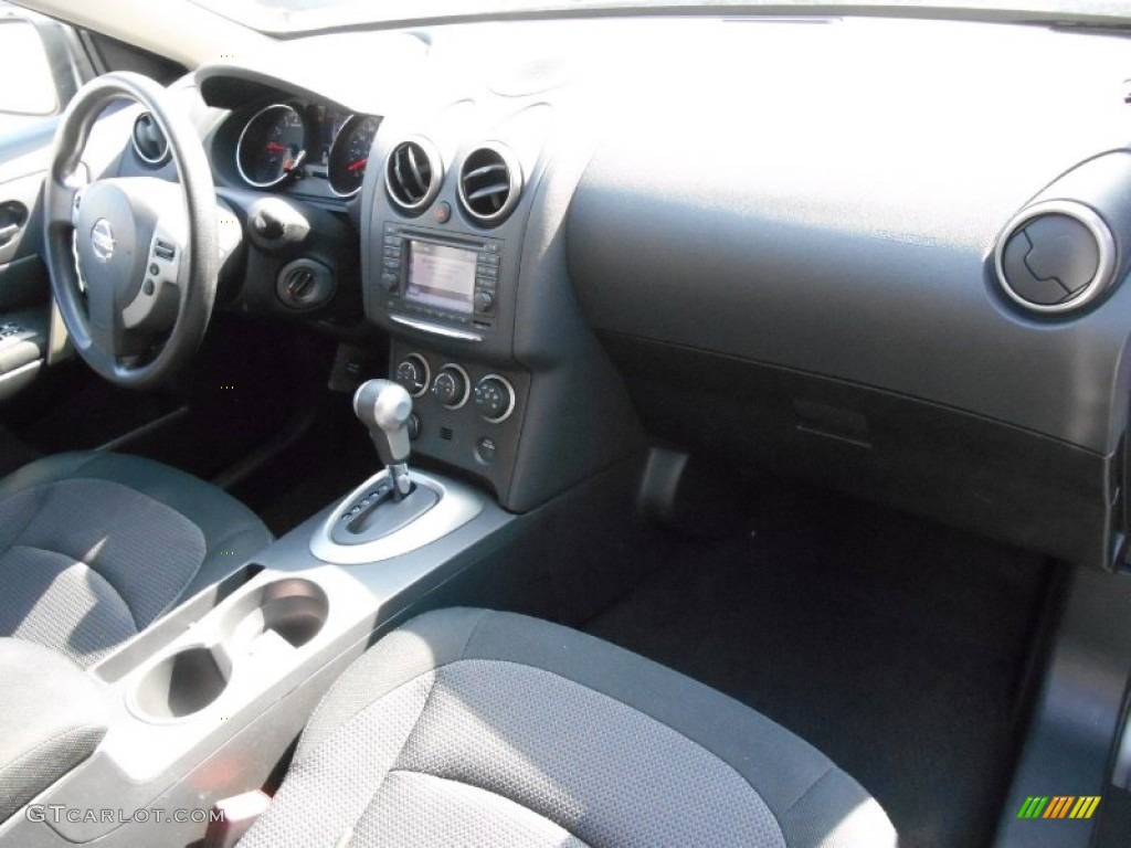 2011 Rogue SV AWD - Platinum Graphite / Black photo #7