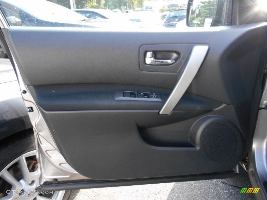 2011 Rogue SV AWD - Platinum Graphite / Black photo #9