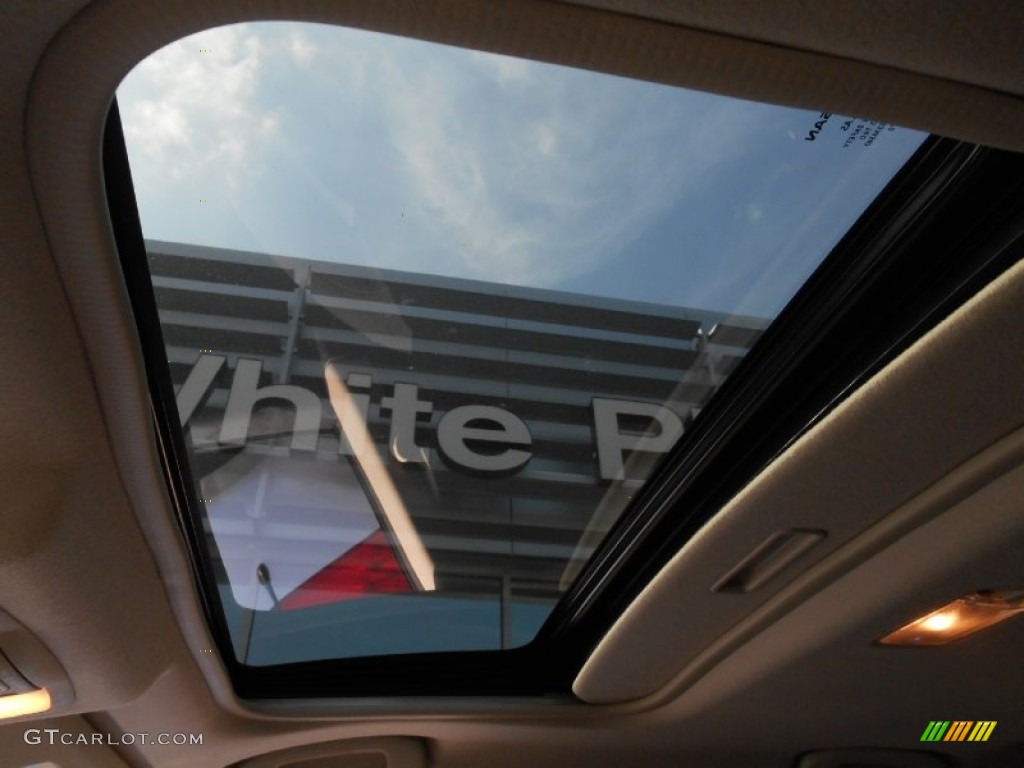 2011 Rogue SV AWD - Platinum Graphite / Black photo #11