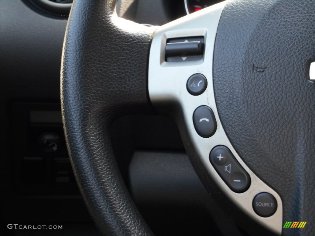 2011 Rogue SV AWD - Platinum Graphite / Black photo #14