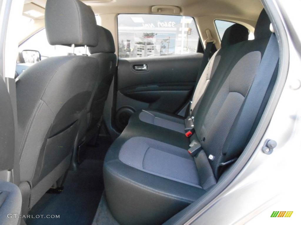 2011 Rogue SV AWD - Platinum Graphite / Black photo #19