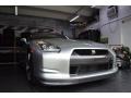 Super Silver Metallic - GT-R Premium Photo No. 2