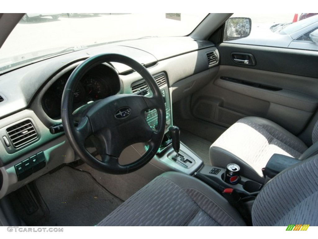 2004 Forester 2.5 XS - Java Black Pearl / Gray photo #5