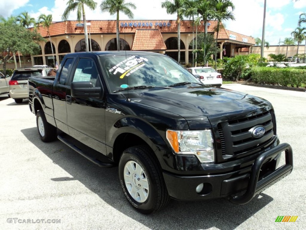 2010 F150 STX SuperCab - Tuxedo Black / Medium Stone photo #1