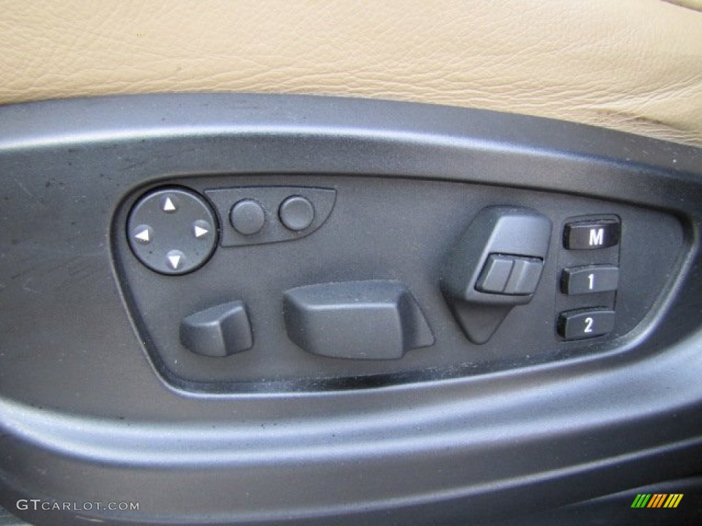 2010 BMW X6 M Standard X6 M Model Controls Photo #85250150