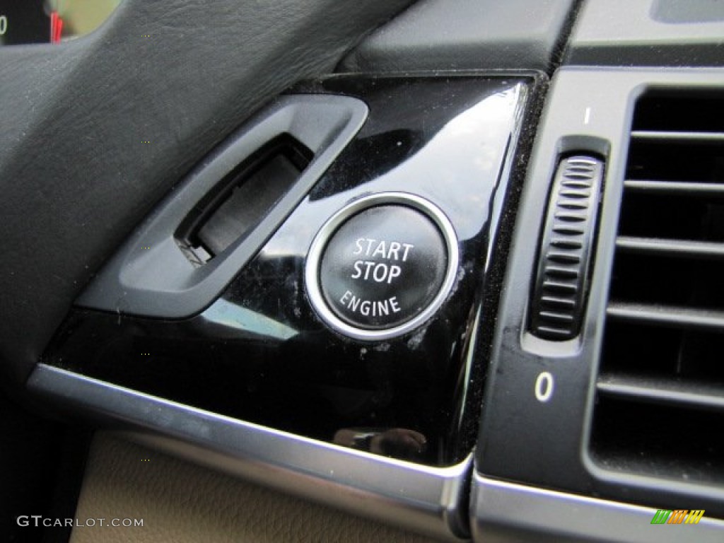 2010 BMW X6 M Standard X6 M Model Controls Photo #85250159