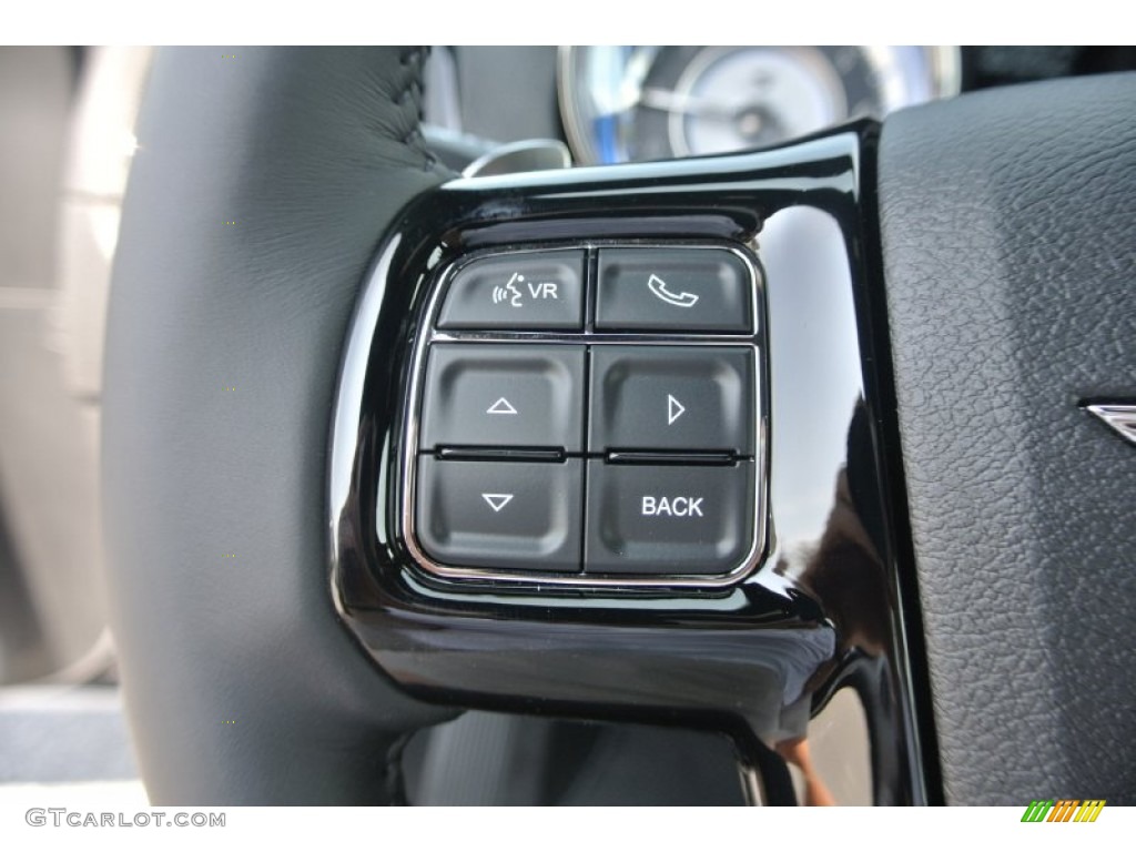 2014 Chrysler 300 S Controls Photos