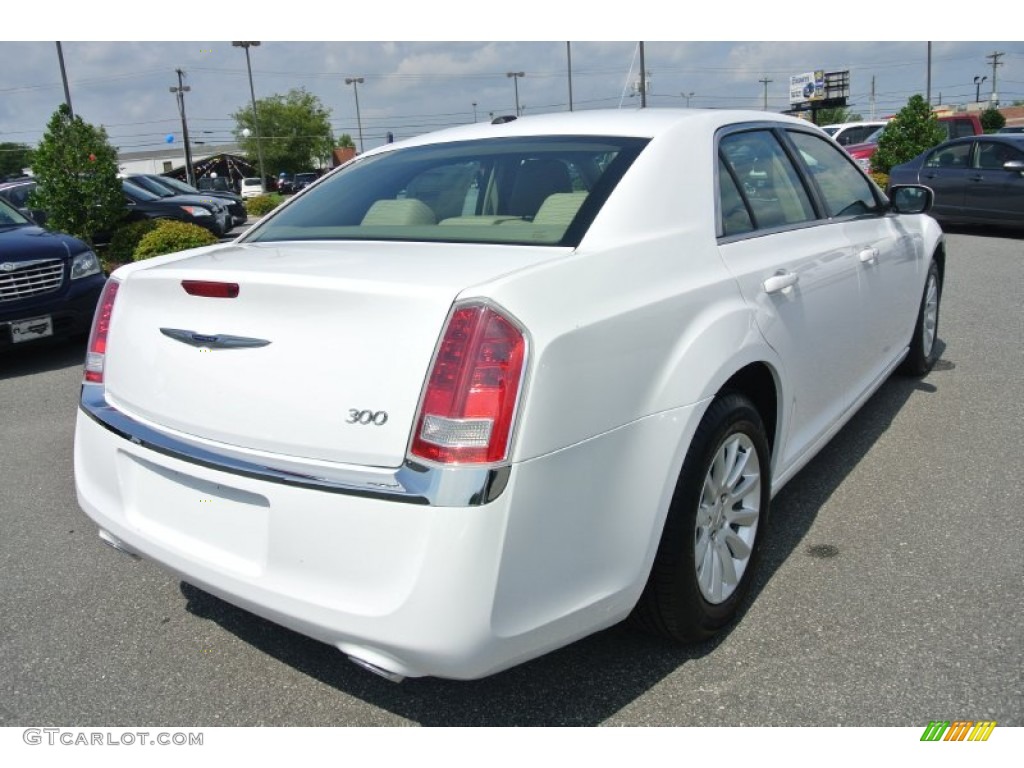 Bright White 2014 Chrysler 300 Standard 300 Model Exterior Photo #85255383