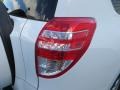 Super White - RAV4 I4 Photo No. 16