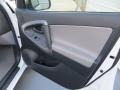 Super White - RAV4 I4 Photo No. 20