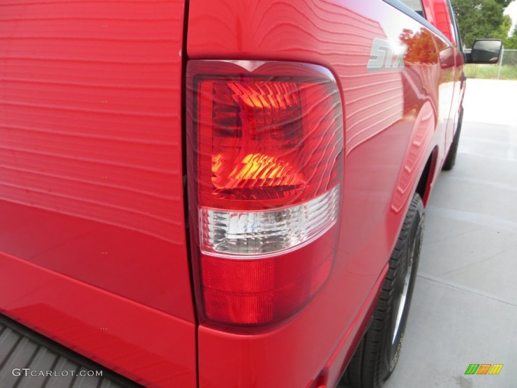 2008 F150 STX SuperCab - Bright Red / Medium/Dark Flint photo #18