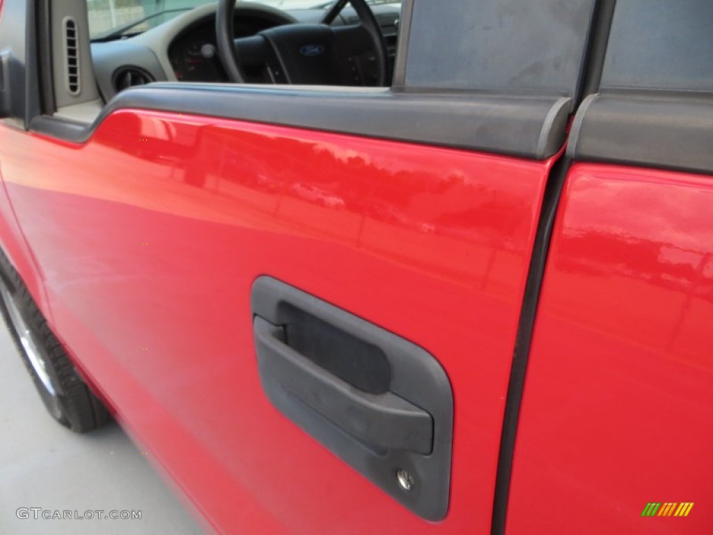 2008 F150 STX SuperCab - Bright Red / Medium/Dark Flint photo #19