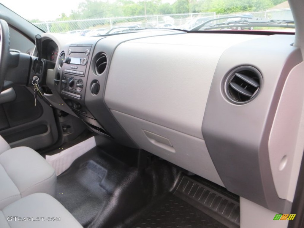 2008 F150 STX SuperCab - Bright Red / Medium/Dark Flint photo #22