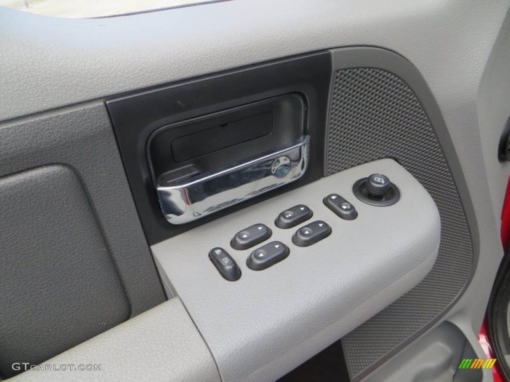 2008 F150 STX SuperCab - Bright Red / Medium/Dark Flint photo #29