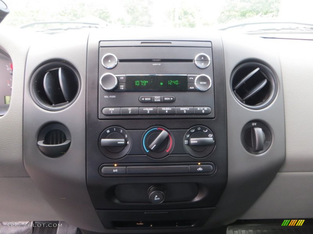2008 F150 STX SuperCab - Bright Red / Medium/Dark Flint photo #33