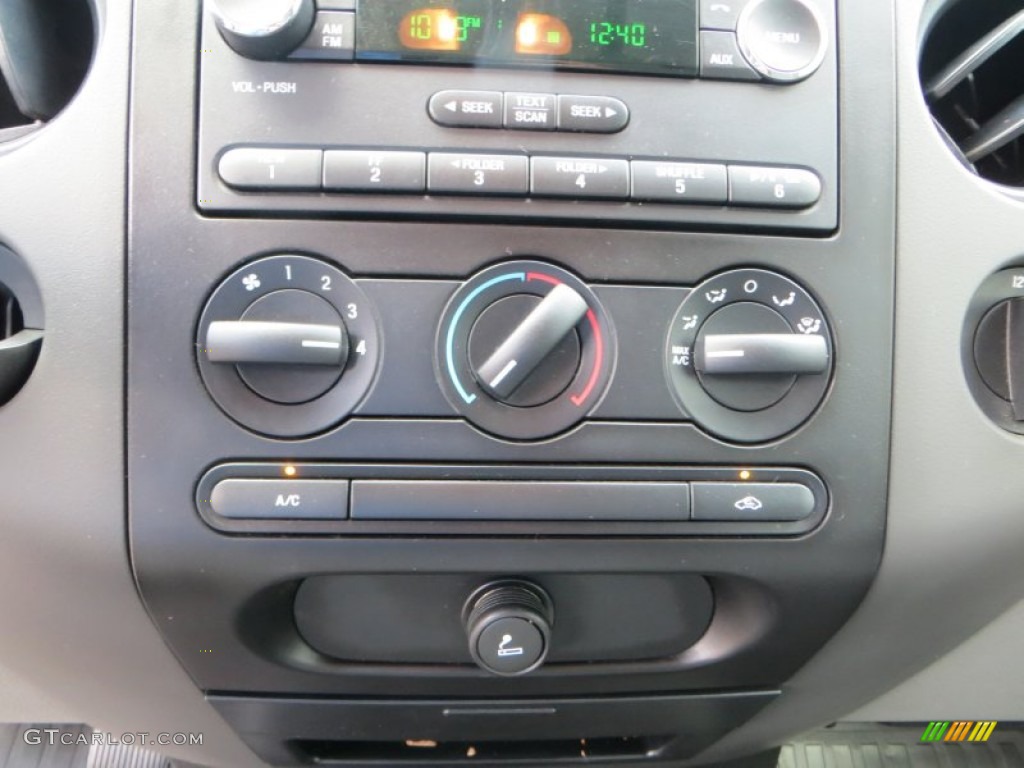 2008 F150 STX SuperCab - Bright Red / Medium/Dark Flint photo #35