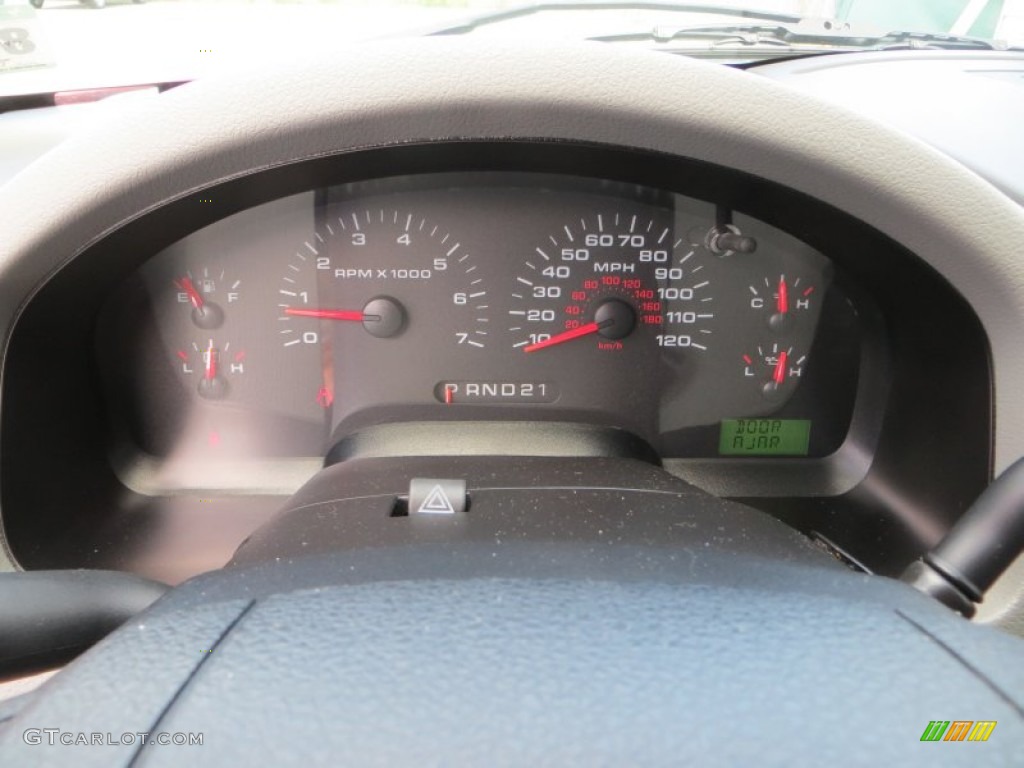 2008 F150 STX SuperCab - Bright Red / Medium/Dark Flint photo #37