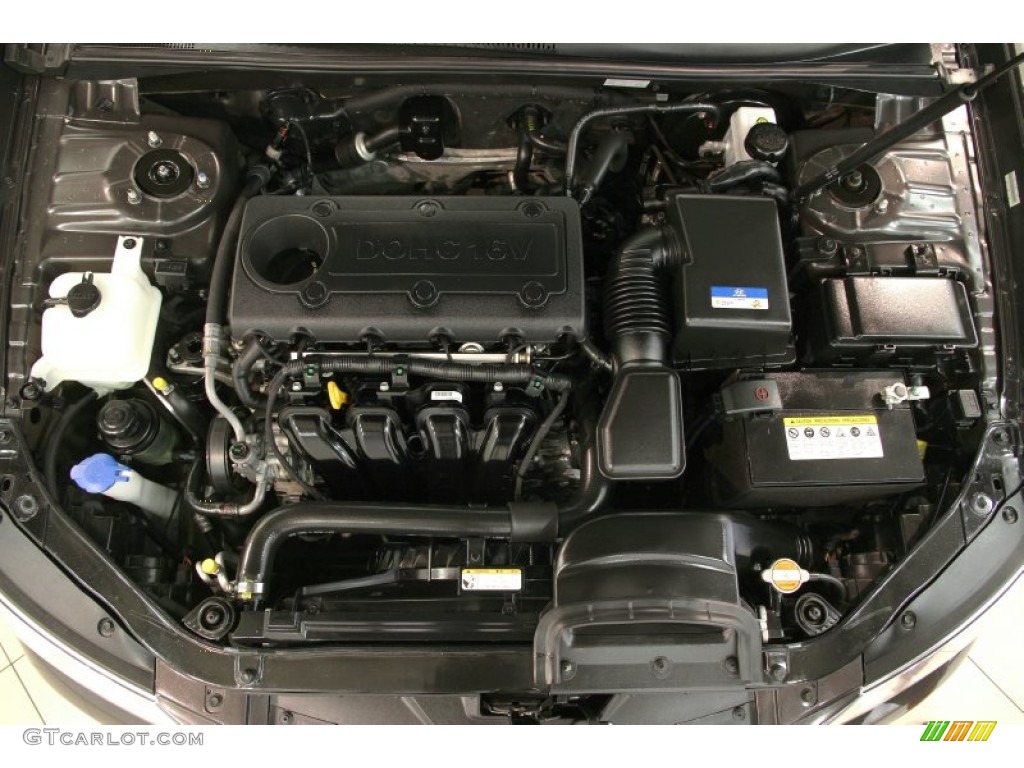 2010 Hyundai Sonata SE Engine Photos