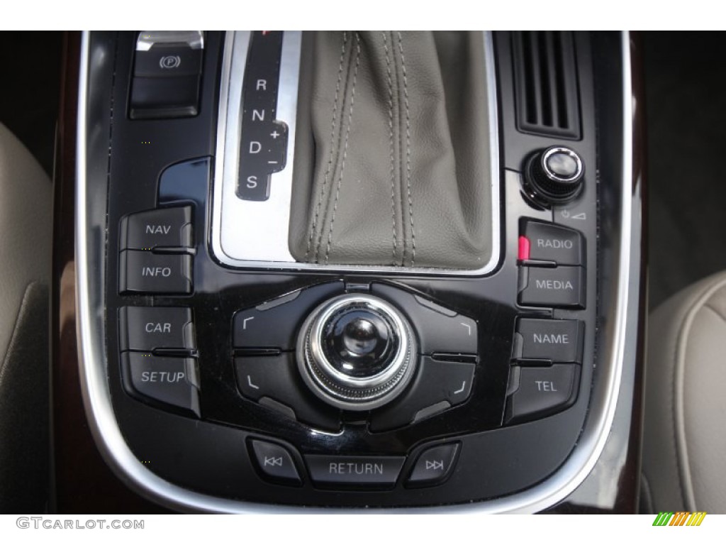 2011 Audi Q5 2.0T quattro Controls Photo #85270670