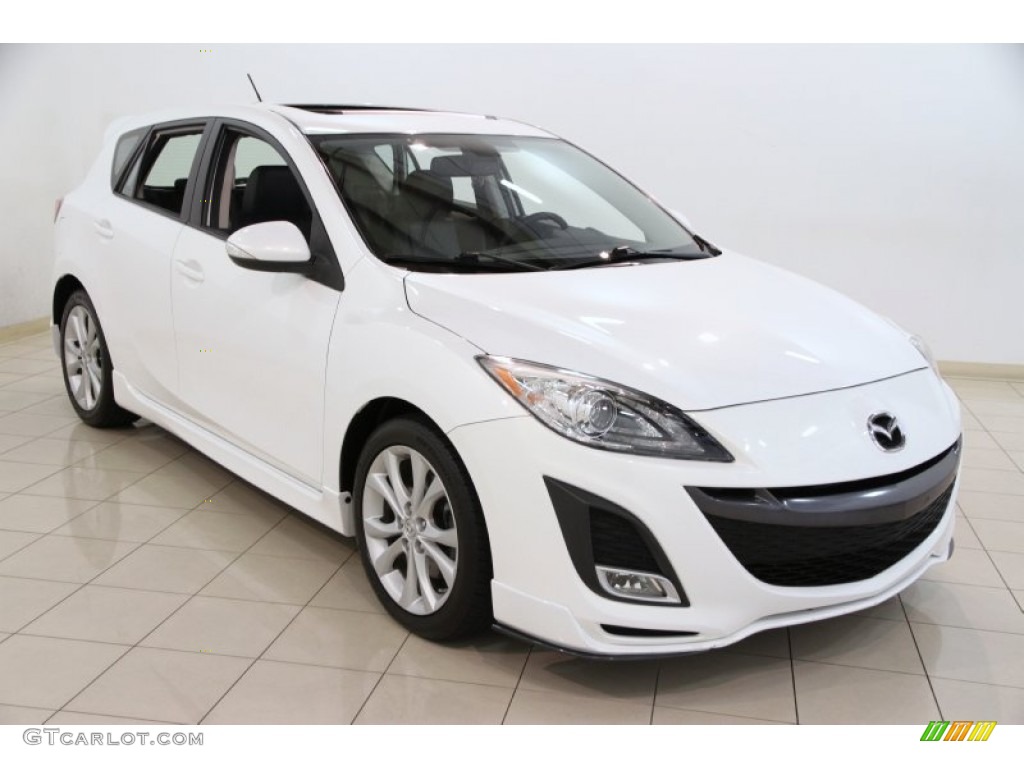 Crystal White Pearl Mica Mazda MAZDA3