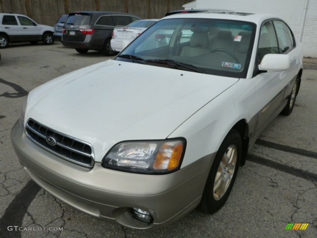 White Frost Pearl 2001 Subaru Outback Limited Sedan Exterior Photo #85276394