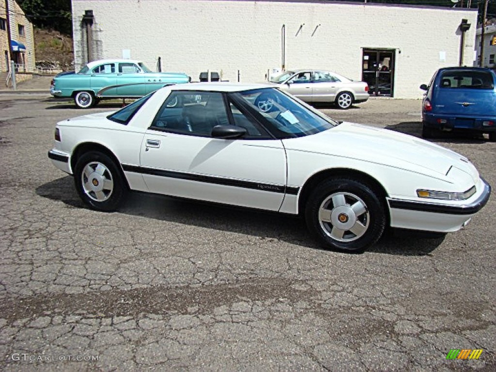 Arctic White 1989 Buick Reatta Coupe Exterior Photo #85276463