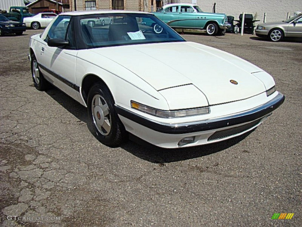 Arctic White 1989 Buick Reatta Coupe Exterior Photo #85276508