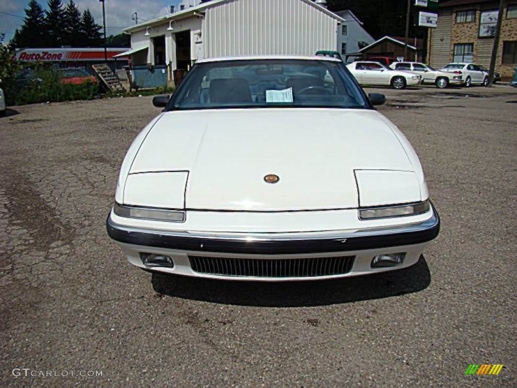 Arctic White 1989 Buick Reatta Coupe Exterior Photo #85276583
