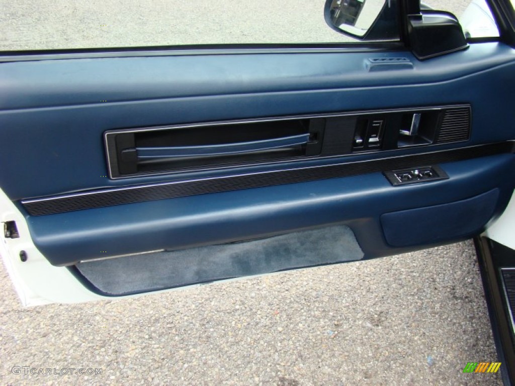 1989 Buick Reatta Coupe Blue Door Panel Photo #85277018