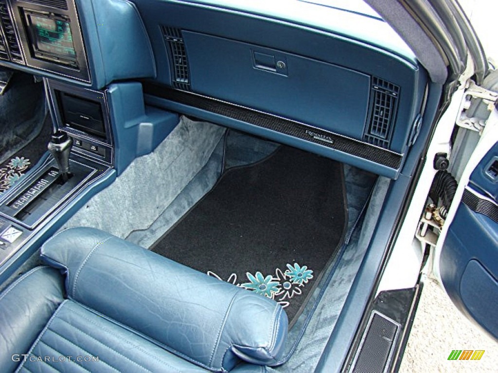 1989 Buick Reatta Coupe Blue Dashboard Photo #85277102