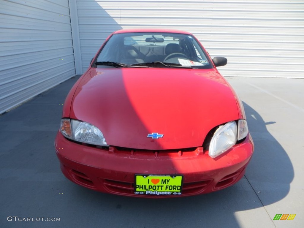 2000 Cavalier Coupe - Cayenne Red Metallic / Medium Gray photo #8