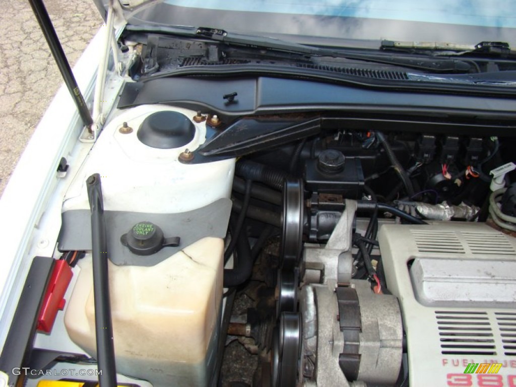 1989 Buick Reatta Coupe 3.8 Liter OHV 12-Valve V6 Engine Photo #85277258