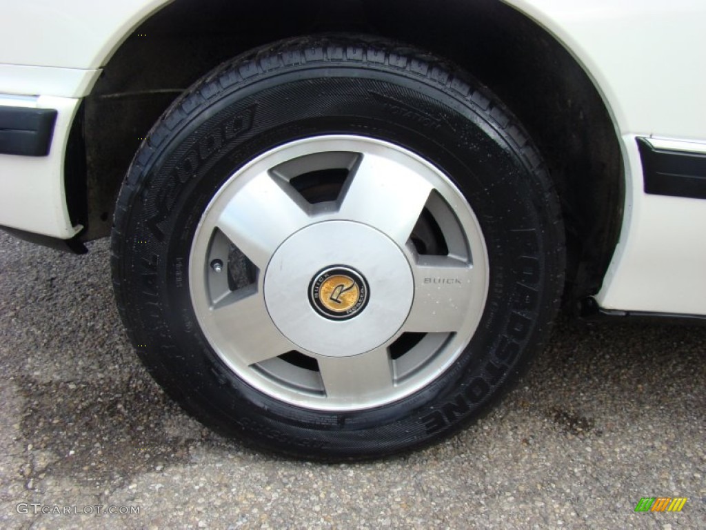 1989 Buick Reatta Coupe Wheel Photos