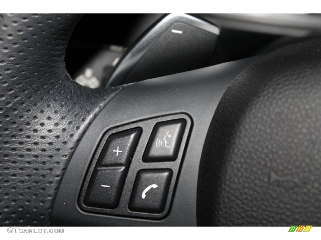 2013 BMW 1 Series 135i Coupe Controls Photo #85278134