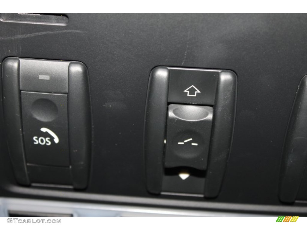 2013 BMW 1 Series 135i Coupe Controls Photo #85278182