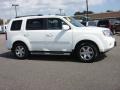 Taffeta White - Pilot Touring 4WD Photo No. 9