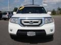 Taffeta White - Pilot Touring 4WD Photo No. 11