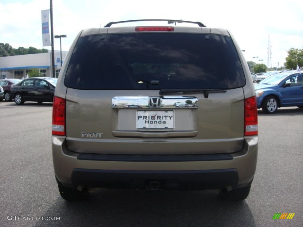 2010 Pilot LX - Mocha Metallic / Beige photo #6